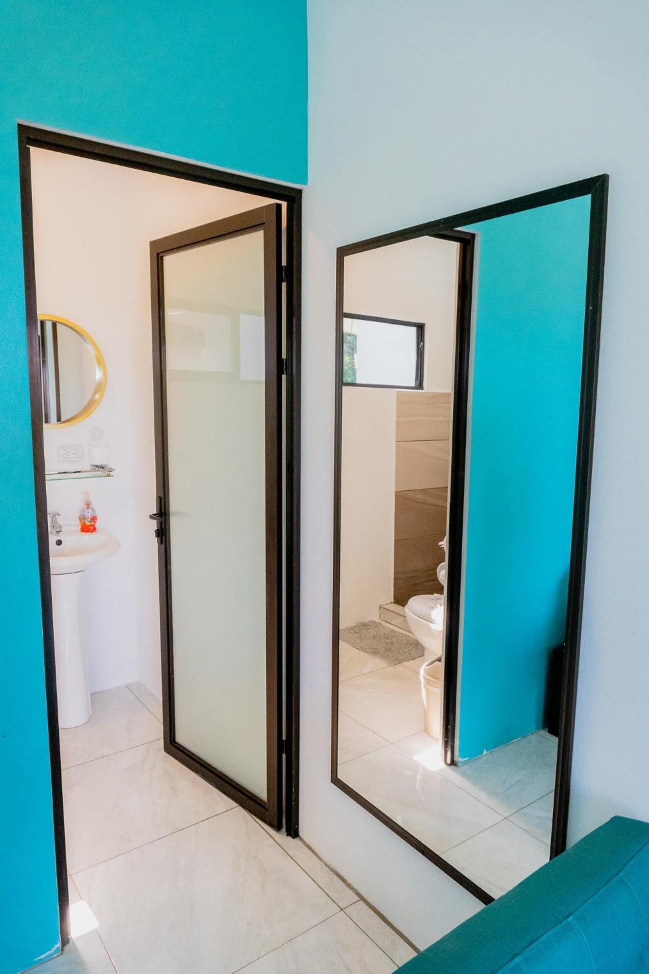 Ocean'S Breeze Apartment And Rooms Puerto Viejo de Talamanca Eksteriør billede